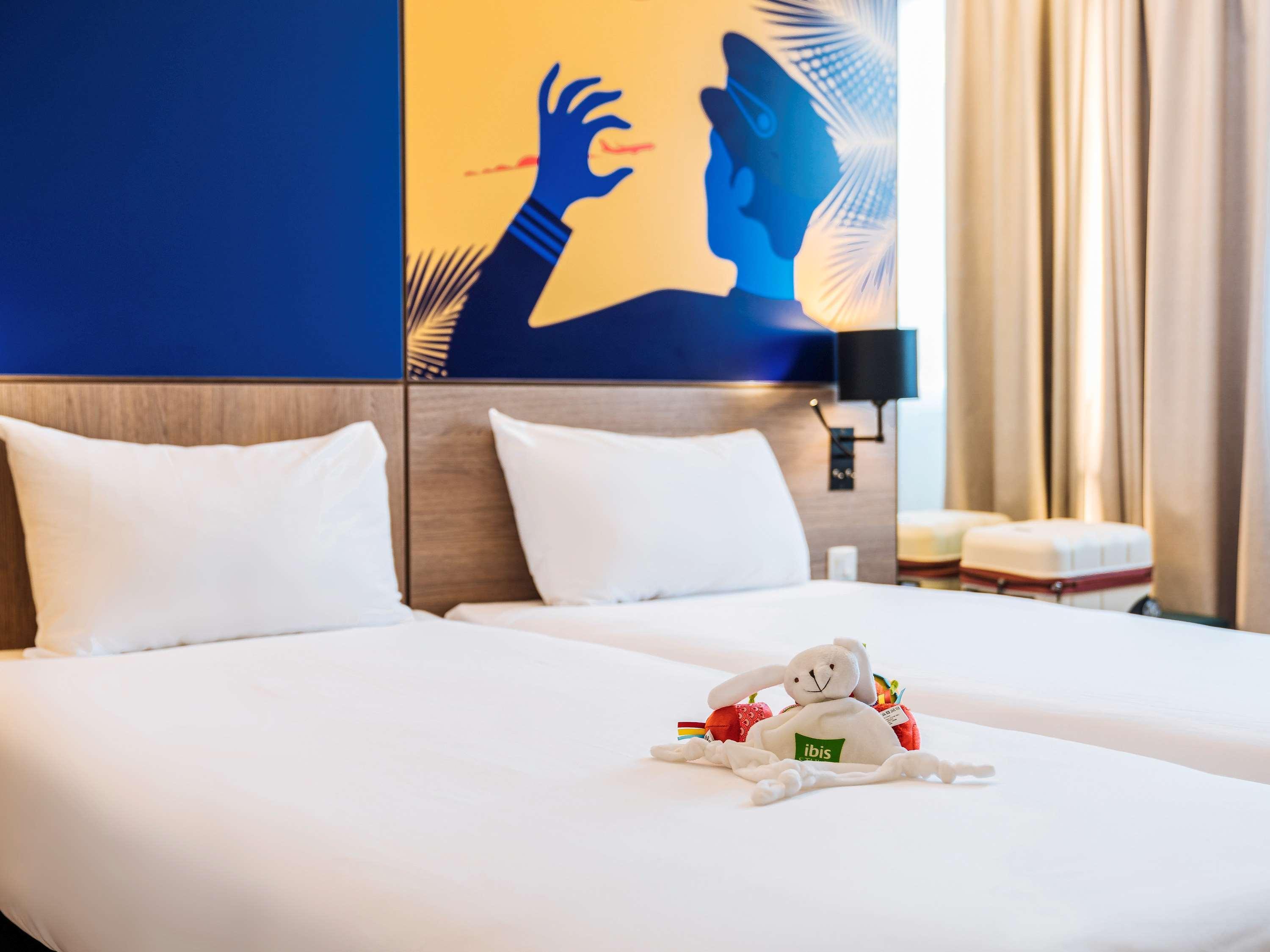 Ibis Styles Nice Aeroport Arenas Экстерьер фото