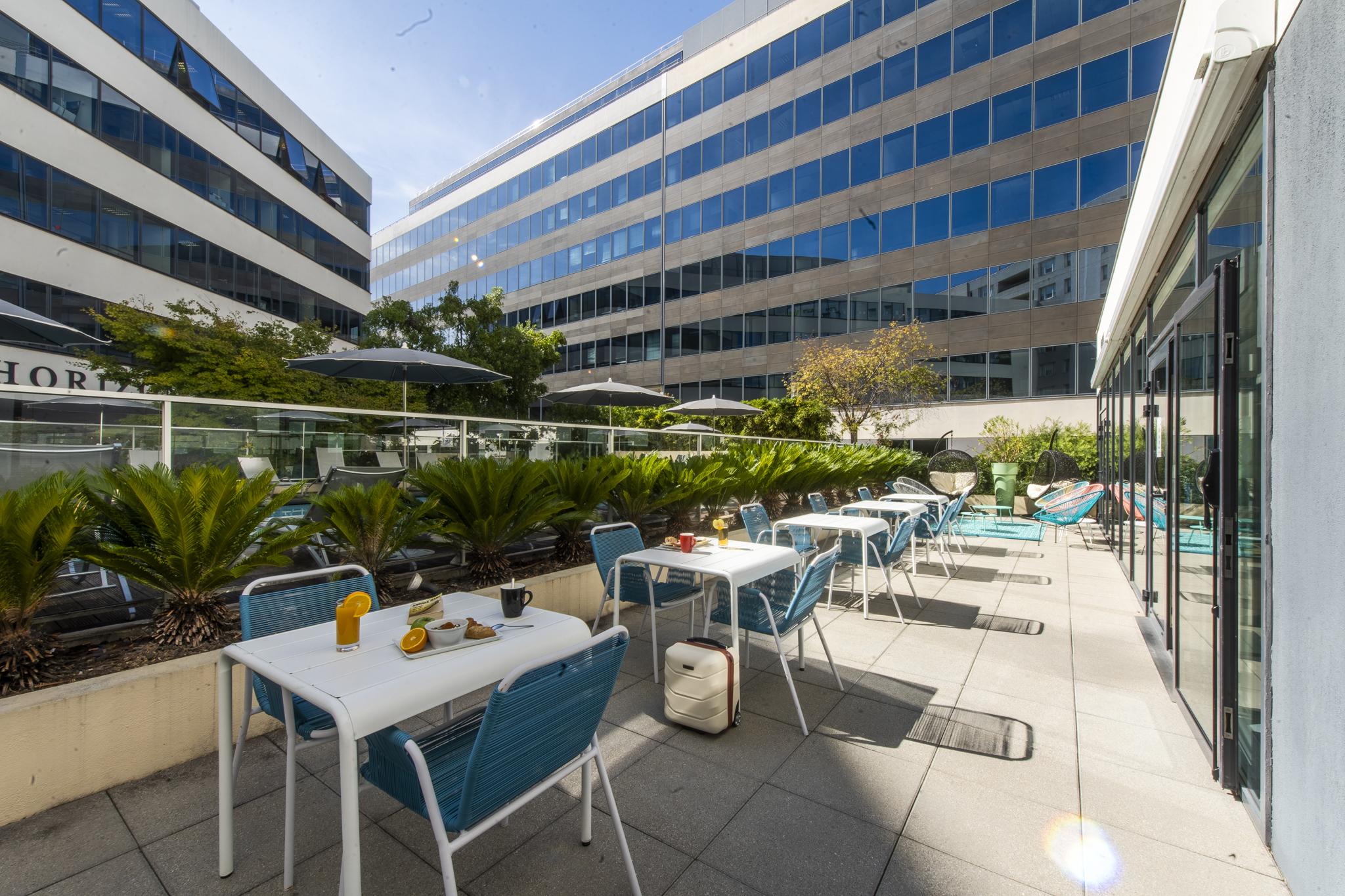 Ibis Styles Nice Aeroport Arenas Экстерьер фото