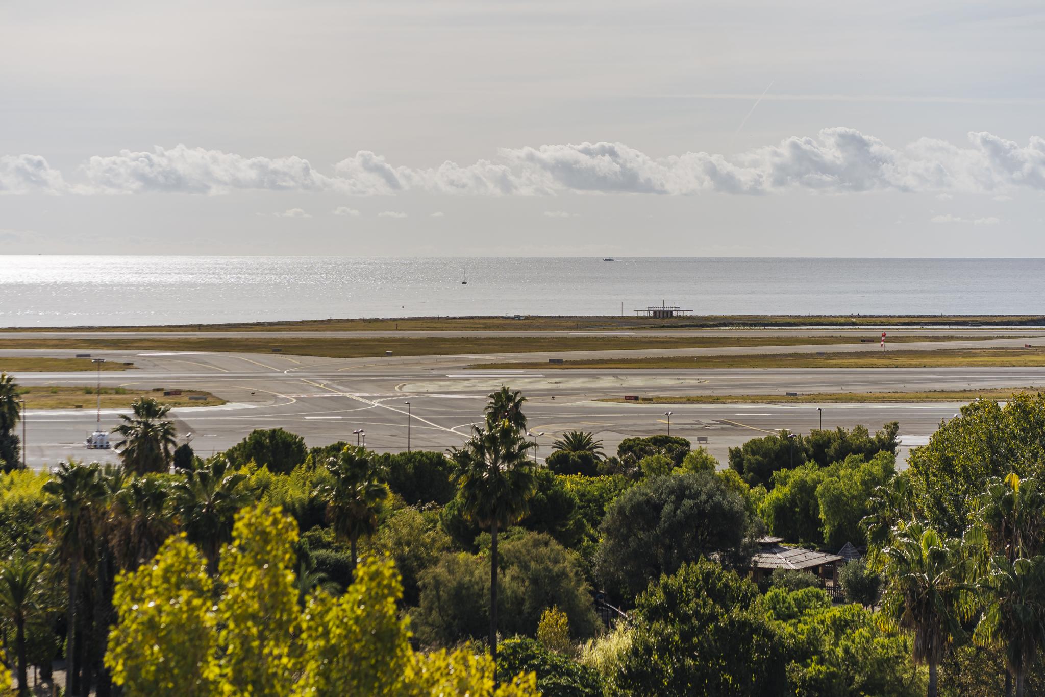 Ibis Styles Nice Aeroport Arenas Экстерьер фото